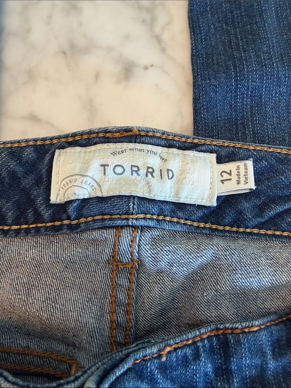 torrid Blue Straight Leg Jeans - Mid Wash Size 12 - Picture 2 of 5